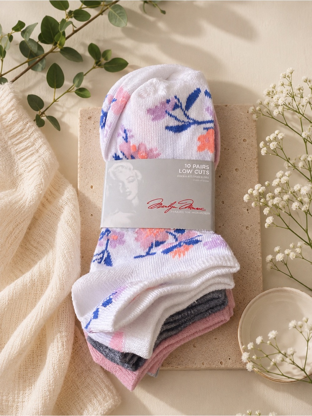 Marilyn Monroe 10 pairs low cuts socks - Picture 1 of 1